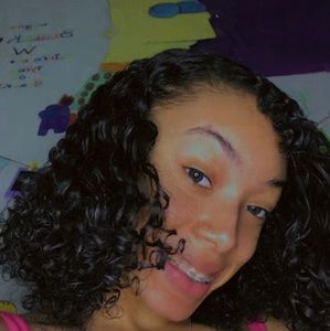 Meet your Posher, Alaya